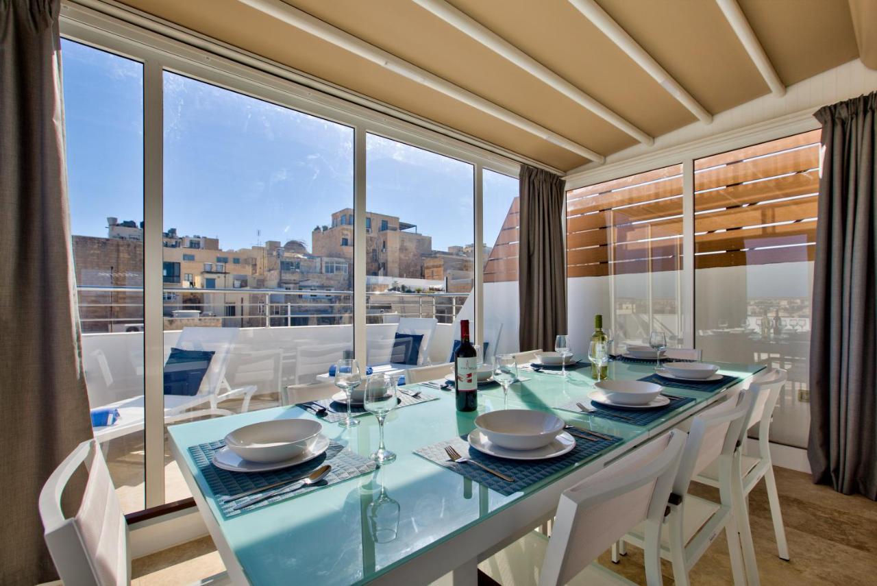 Valletta Luxury 4-Bedroom Duplex With Stunning Sea Views Private Terrace And Jacuzzi Bagian luar foto