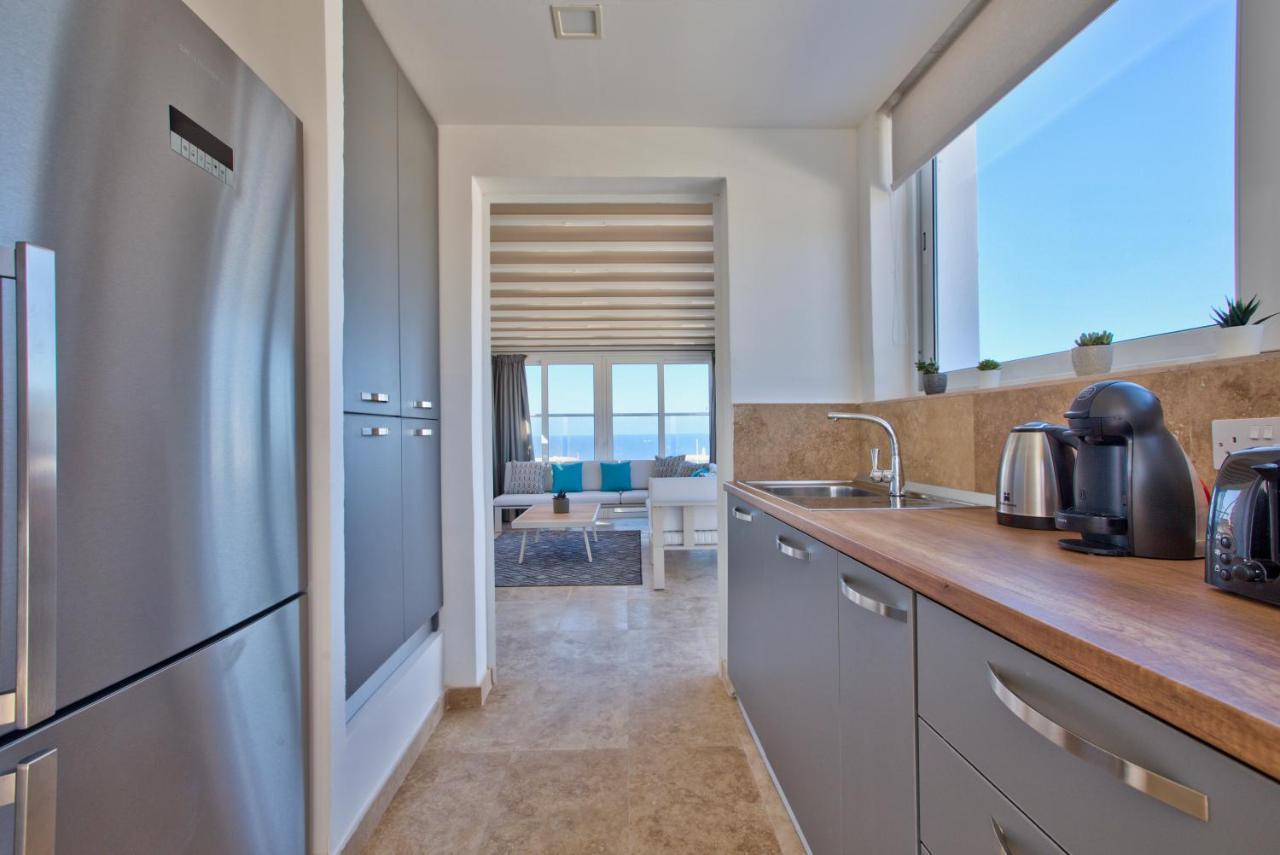 Valletta Luxury 4-Bedroom Duplex With Stunning Sea Views Private Terrace And Jacuzzi Bagian luar foto