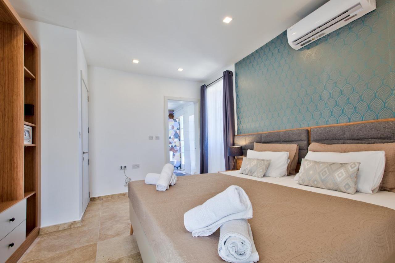 Valletta Luxury 4-Bedroom Duplex With Stunning Sea Views Private Terrace And Jacuzzi Bagian luar foto